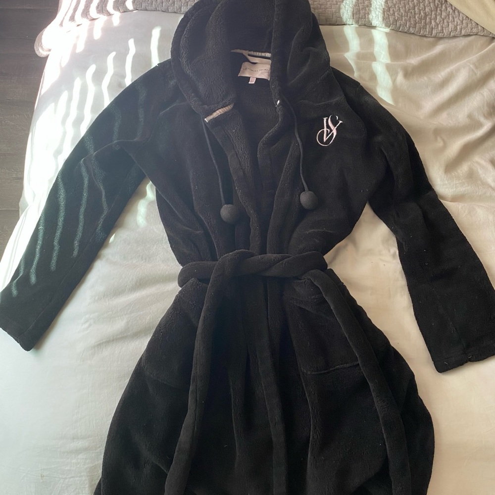 Victoria’s Secret black robe small